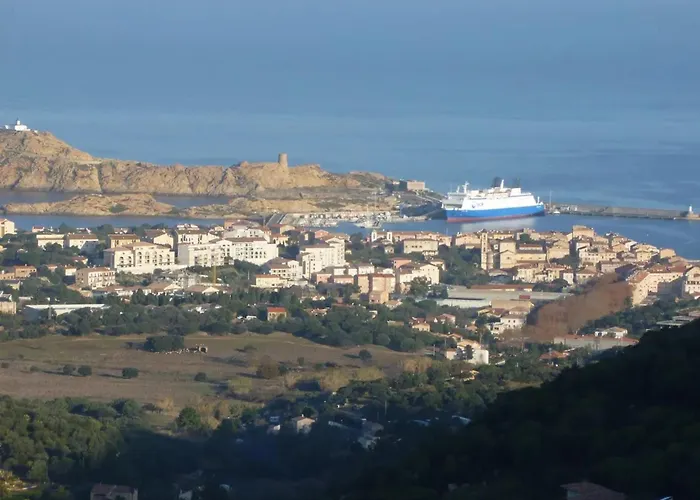 Confortable Avec Vue Sur Le Port * Santa-Reparata-di-Balagna